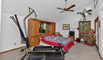 4612 Dover Dr, Ames, IA 50014