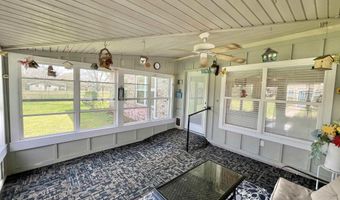 2259 E Laurel St, Atmore, AL 36502