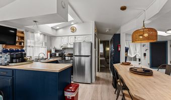 19921 WHALESHEAD Rd M2, Brookings, OR 97415