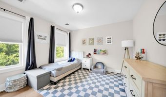 8 A Mason Ave, Bayonne, NJ 07035