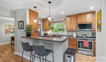 16 Chipping Green Dr, Arden, NC 28704