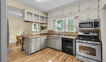 617 E 9th St, Auburn, IN 46706