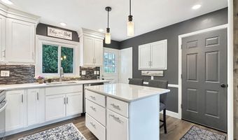849 Hillcrest Dr, Ashland, OH 44805
