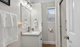 514 Sunset Dr, Bay St. Louis, MS 39520