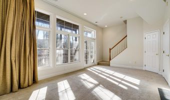 2505 GADSBY Pl, Alexandria, VA 22311