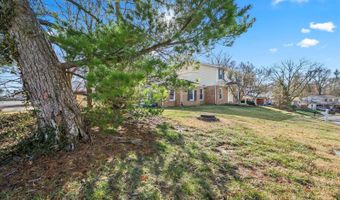 568 Spragues Mill Ct, Ballwin, MO 63011