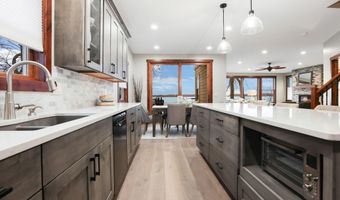 9823 103rd St NW, Annandale, MN 55302