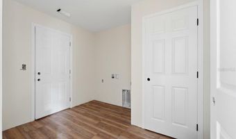 518 BENNETT St, Auburndale, FL 33823