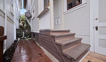 674 11TH St, Astoria, OR 97103