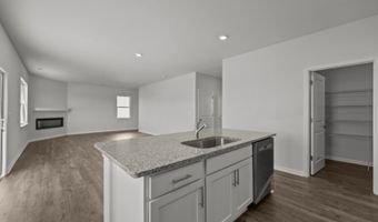 1009 Queensland Ln, Ayden, NC 28513