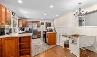 107 Elm St, Allegan, MI 49010