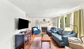 181 Brookside Dr, North Kingstown, RI 02852