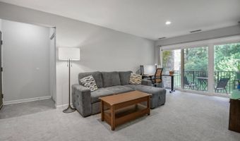 878 COLLEGE Pkwy #103, Rockville, MD 20850