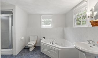 9 Donald Rd, Billerica, MA 01821