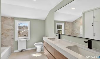 56 West St, Bolton, CT 06043