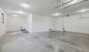 2205 Trenton Rd, Asbury, IA 52002