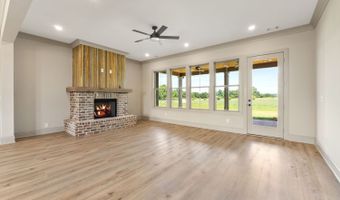 272 Community House, Barnesville, GA 30204