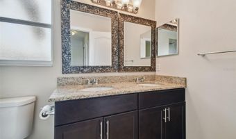 5222 CLOVER MIST Dr, Apollo Beach, FL 33572