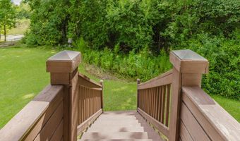 106 Westlake Cir, Americus, GA 31709