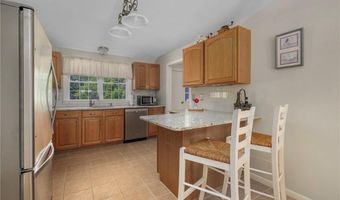25 Clarkin Pond Rd, Charlestown, RI 02813