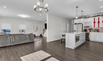 315 Parisen Ave, Bayville, NJ 08721