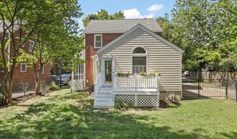 2323 N BURLINGTON St, Arlington, VA 22207