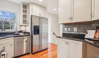 941 N MCKINLEY Rd, Arlington, VA 22205