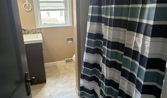 215 N 10th Ave, Altoona, PA 16601