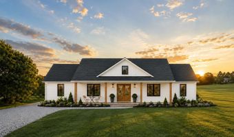 4 Dyer Ln N, Belgrade, ME 04917