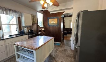 180 Clark Ave, Branford, CT 06405