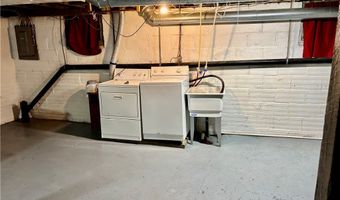 391 Cornell St, Akron, OH 44310