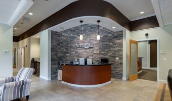 30 Country Squire Dr, Cromwell, CT 06416