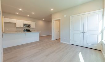 1603 SW Casuarina Dr 2, Bentonville, AR 72713