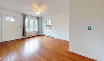 403 Hemlock St, Altoona, PA 16602
