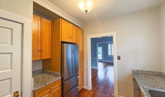 27 W WYATT Ave, Alexandria, VA 22301