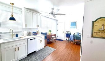70 Carroll Ave 1009, Newport, RI 02840
