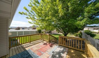 950 Clara Ct, Ammon, ID 83406