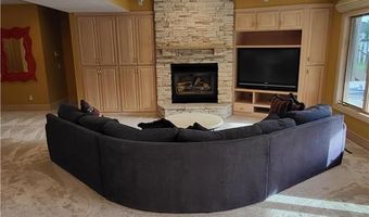 6102 Creek Ridge Ct, Minnetonka, MN 55345