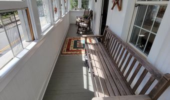 6 W Main St, Chester, CT 06412