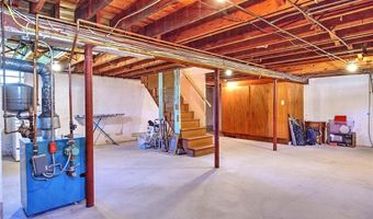 9 Custer Ave, Johnston, RI 02919