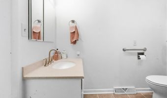 2221 Mifflin Ave, Ashland, OH 44805