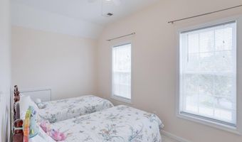 4918 SUNSET Ln, Annandale, VA 22003