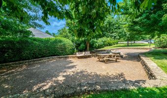 4220 32ND St S, Arlington, VA 22206