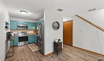 5325 Highpointe Ter, Bloomington, MN 55437