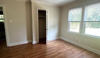 1693 Vine St, Biloxi, MS 39531