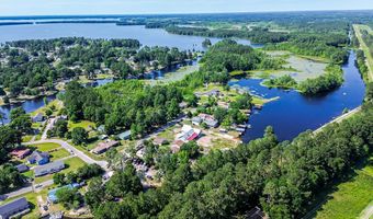 513 PAULINE Dr, Bonneau, SC 29431