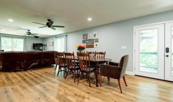 9641 State Highway 39, Aurora, MO 65605