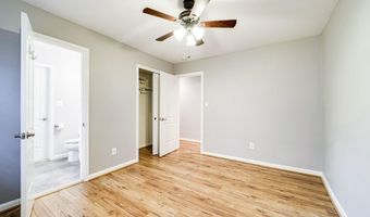 706 W GLEBE Rd, Alexandria, VA 22305