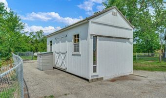 662 E 1452 Rd, Baldwin City, KS 66006
