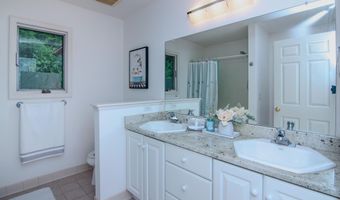 588 Green Rd, Ann Arbor, MI 48105
